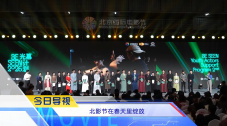 边吃奶边做